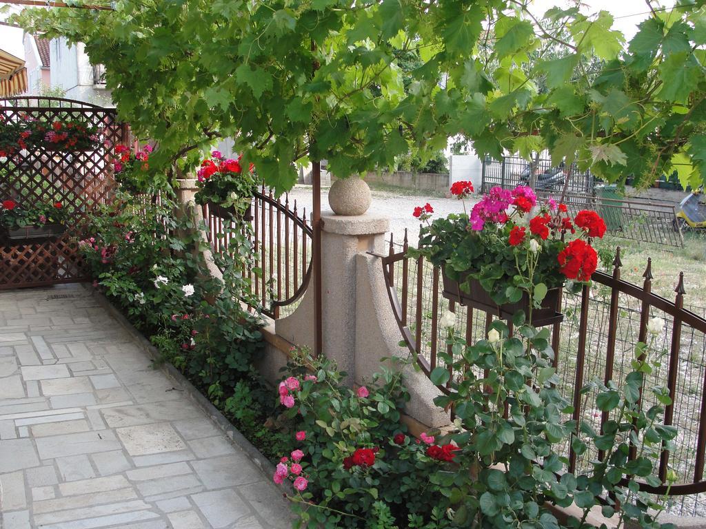 Apartments Lalic Vodice Exterior foto